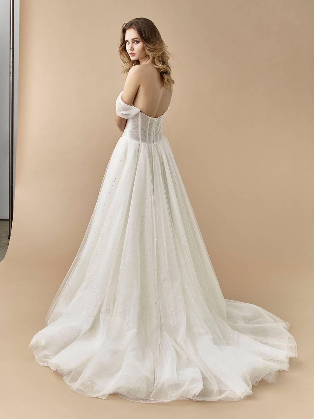 elizabeth wedding gowns
